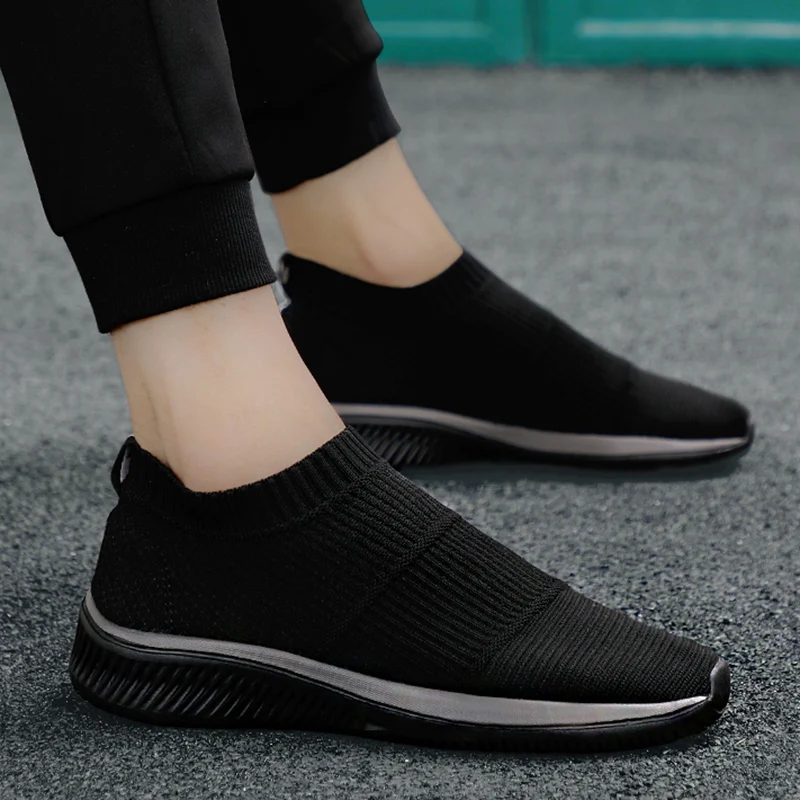 Летние мужские кроссовки для бега легкие из дышащей ткани спортивная обувь