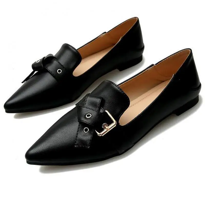 Туфли женские кожаные с острым носком лоферы без застежки плоская подошва