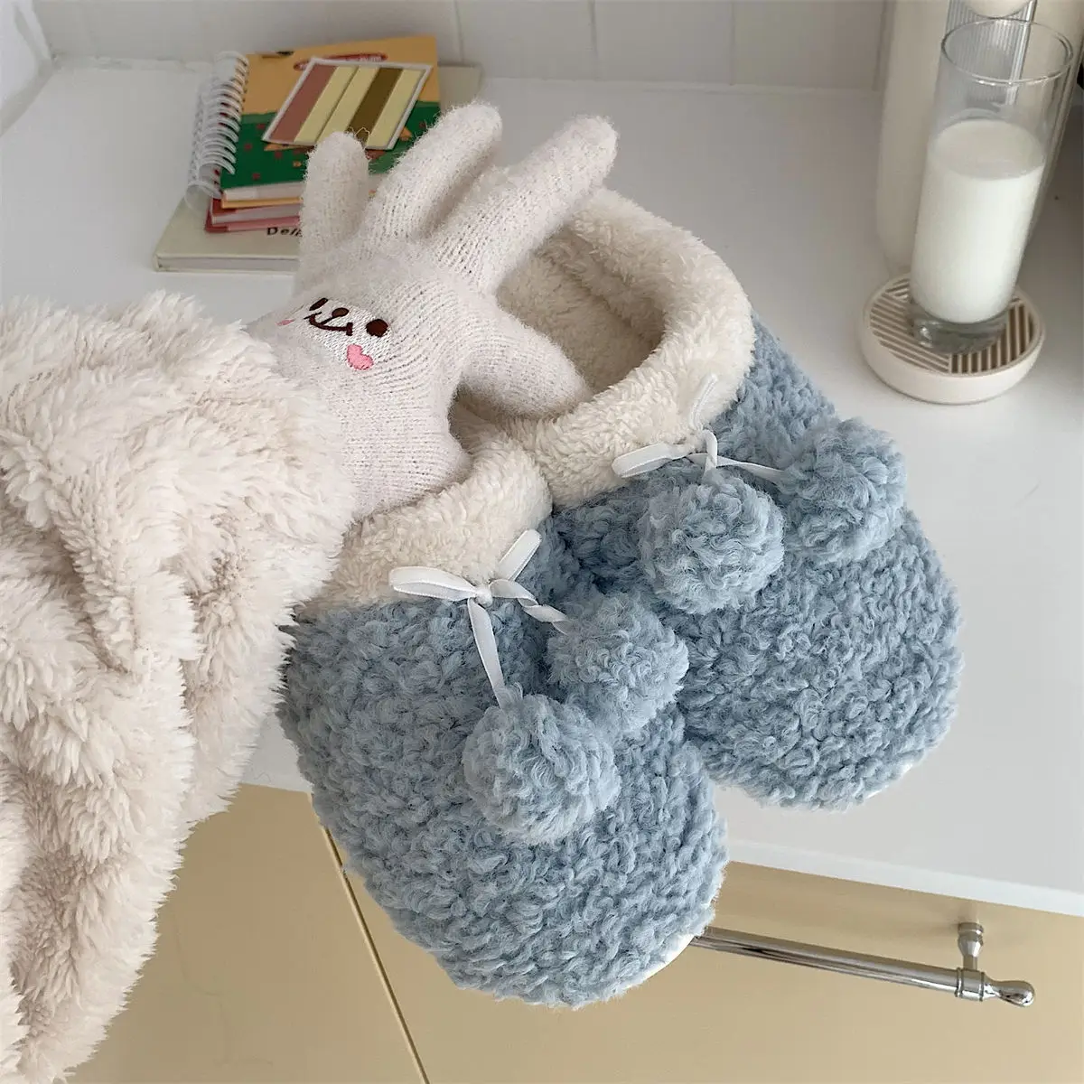 Winter Women House Slippers Thick Hairball Plush Slippers Indoor Shoes Woman Home Cotton Slippers Anti-slip Comfortable Flats