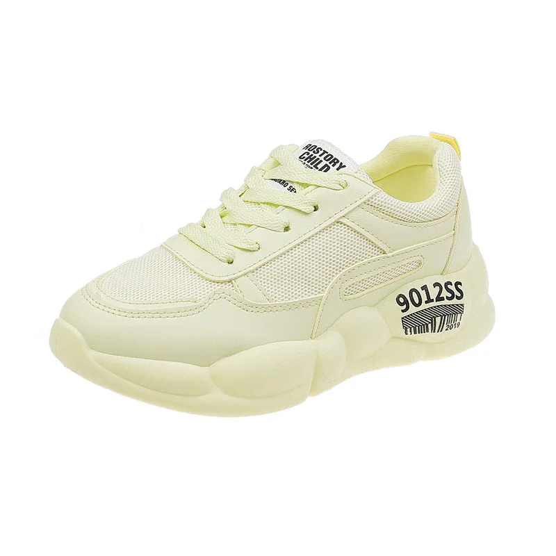 Модная женская повседневная обувь на не сужающемся книзу массивном каблуке 5 см