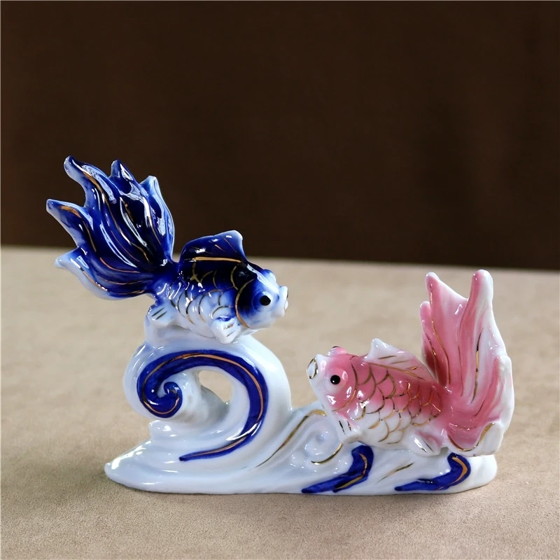Традиционный китайский дизайн керамическая Золотая фигурка рыбы декоративный