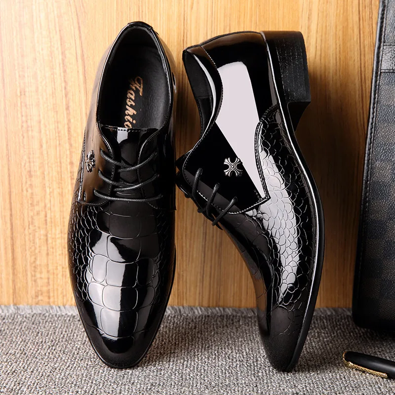 

New italian oxford shoes for men luxury mens patent leather wedding shoes mens pointed toe dress shoes classic derbies