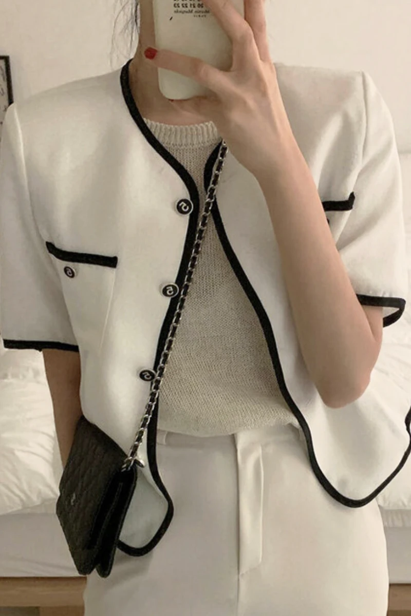 

Korejpaa Women Jackets 2021 Summer French Retro Round Neck Contrast Color Edging Chic Single-Breasted Pocket Short-Sleeved Coat