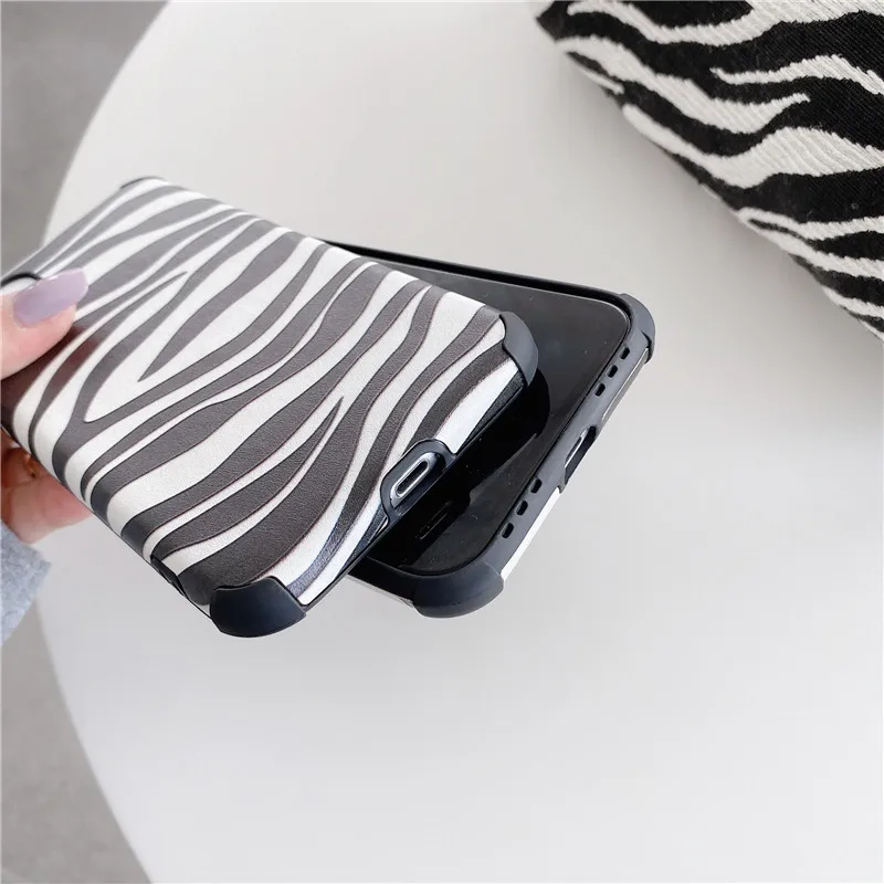 

Cow Milk Black White zebra Silicone TPU Soft Phone Back Cover for iPhone 11 12 Pro Max mini XS Max XR X 7 8 Plus SE2 Case Coque