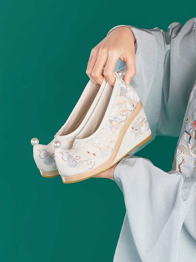 

Оригинальные новые туфли Hanfu на танкетке для женщин в старинном стиле и старой одежде