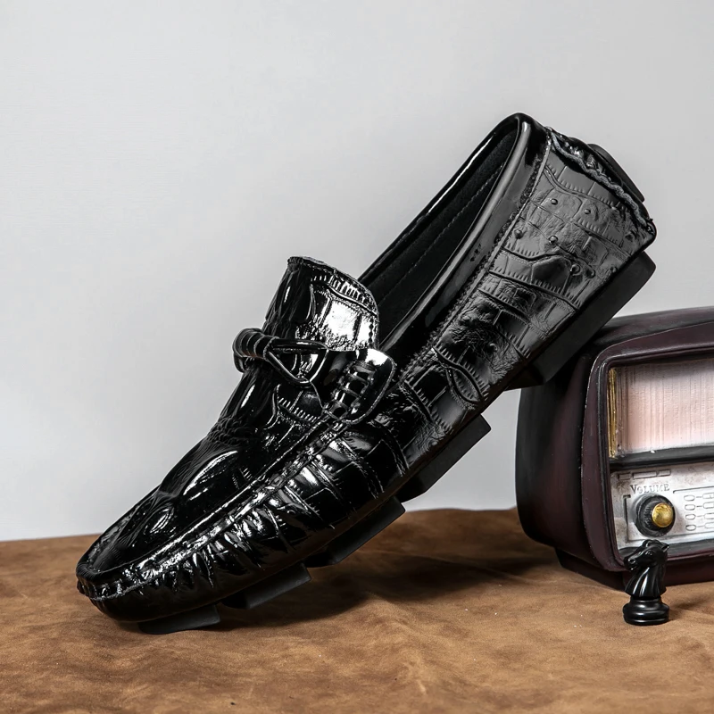 Men's Leather Loafers Crocodile Pattern Leather Fashion Slip-On Shoes High Quality Soft Soles Comfortable Casual Flat Shoes