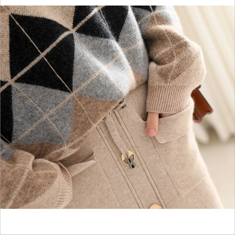 Новинка модный шерстяной свитер с узором ромбиками женский осенне-зимний