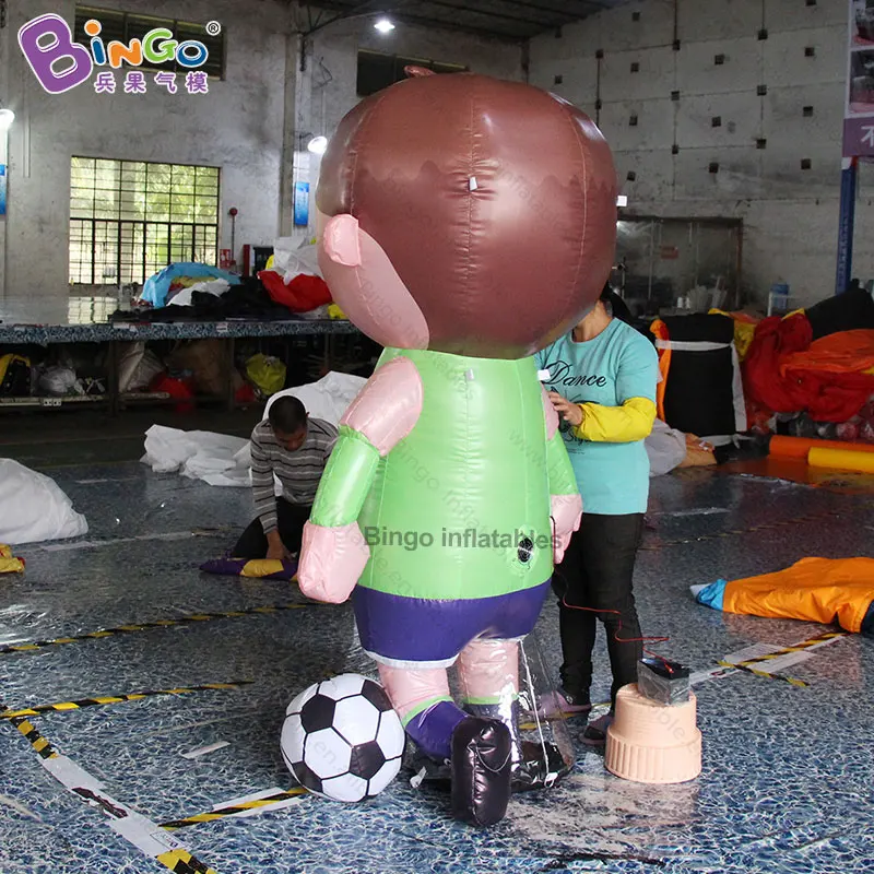 PROMOTIONAL TOY 2mh inflatable soccer player customized football athletic decoration sportsman theme balloon toy | Игрушки и хобби