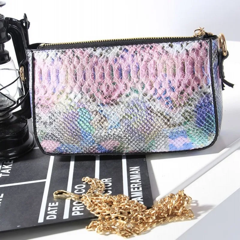 Стильная женская сумка через плечо маленькая розовая стразы цепи украшенные