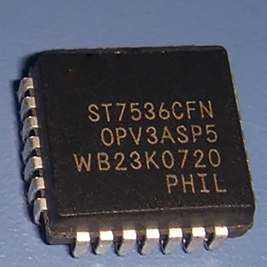 

New original 5PCS/LOT ST7536CFN ST7536 PLCC28