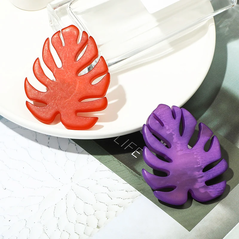 Blucome 2022 Fashion Acrylic Plant Flower Brooch for Women Girls Shirt Hat Bag Hijab Pins Wedding Party Corsage New Year Gifts |