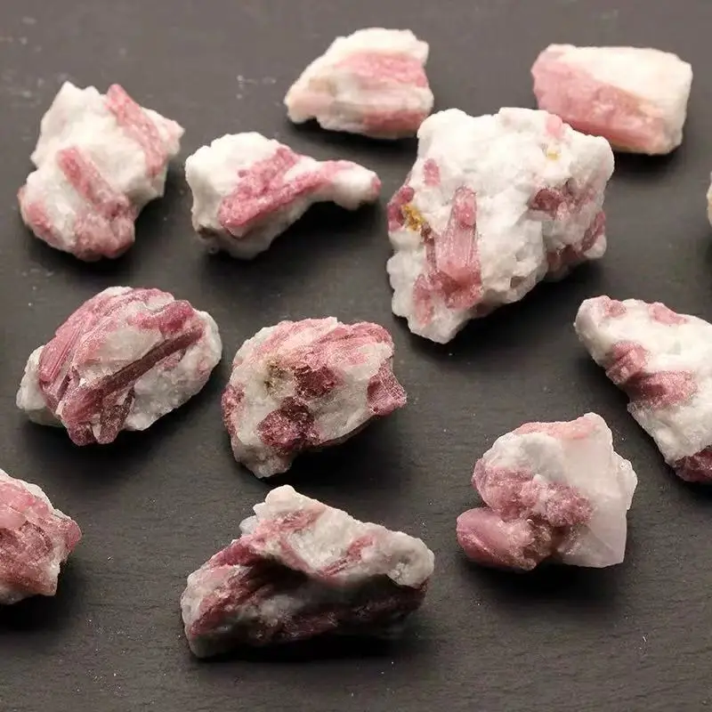 

Красные турмалиновые камни, натуральные кварцевые Минеральные Кристаллы необработанные драгоценные камни, украшение для дома