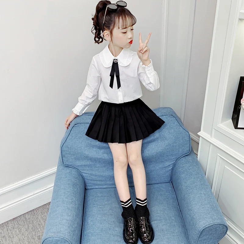 В начале осени модная рубашка в стиле колледжа знаменитостей лидер продаж и