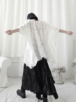 Черная футболка Yamamoto женская летняя свободная с полурукавами и открытыми