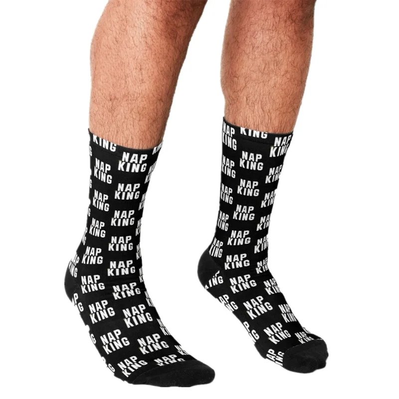 

2021 смешные мужские носки harajuku Nap King Печатный счастливый в стиле хип-хоп для мужчин носки для девочек Новинка скейтборд с круглым Повседневно...