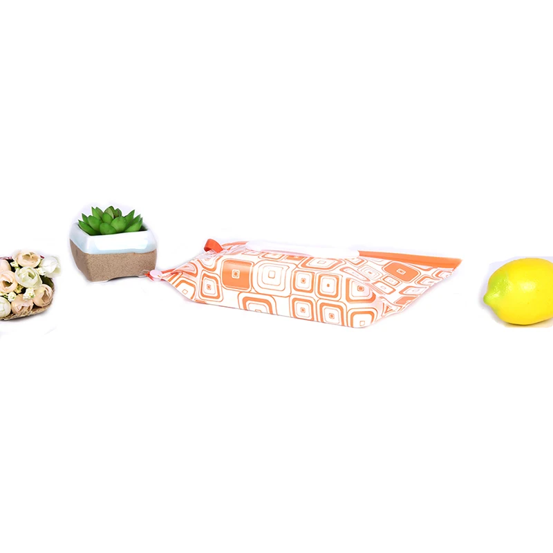 

Eco-Friendly Carrying Bag Clamshell Snap Strap Wipe Container Case Wet Wipe Box Baby Wipes Box Cleaning Wipes