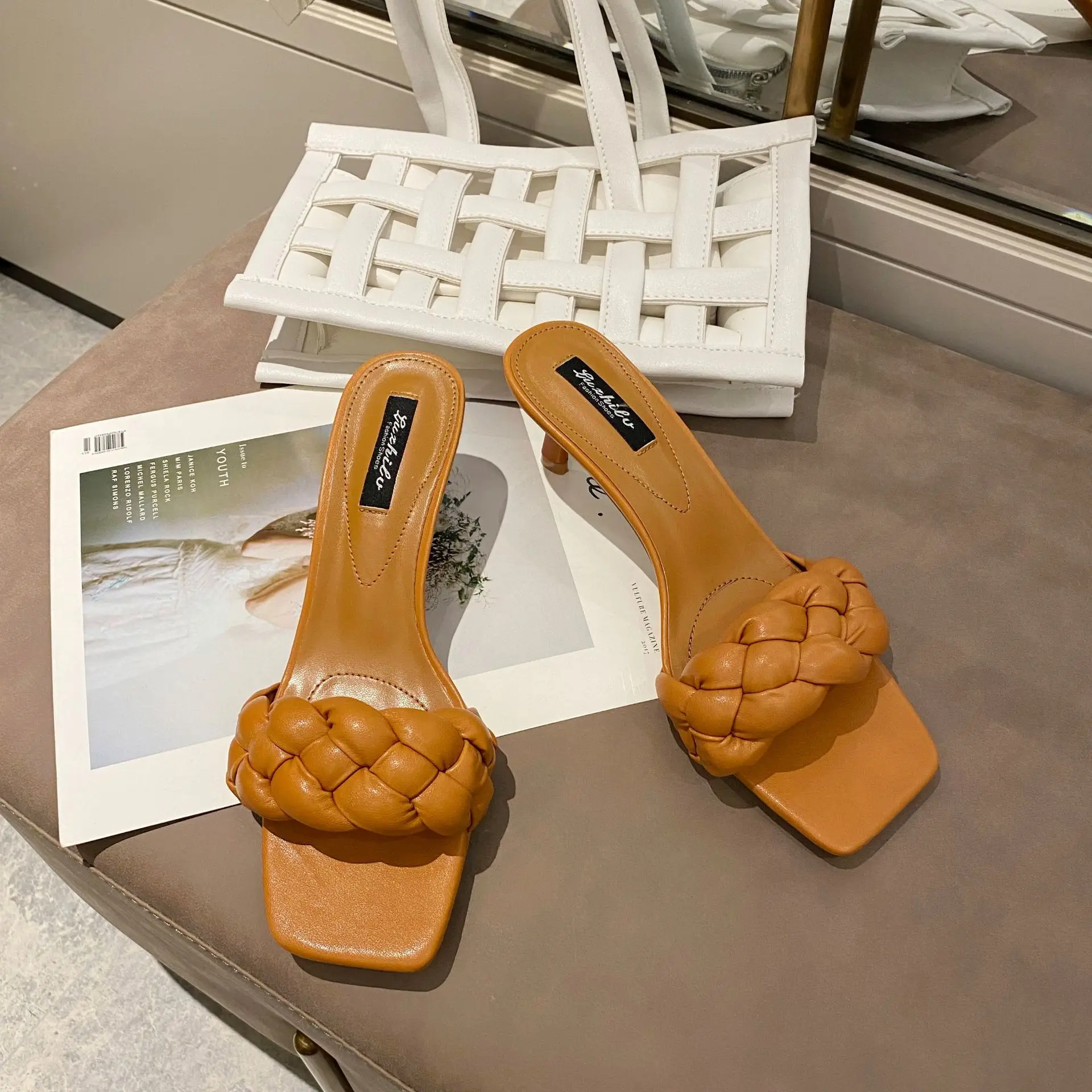 Корейские дизайнерские слиперы женские Кожаные плетеные босоножки на высоком
