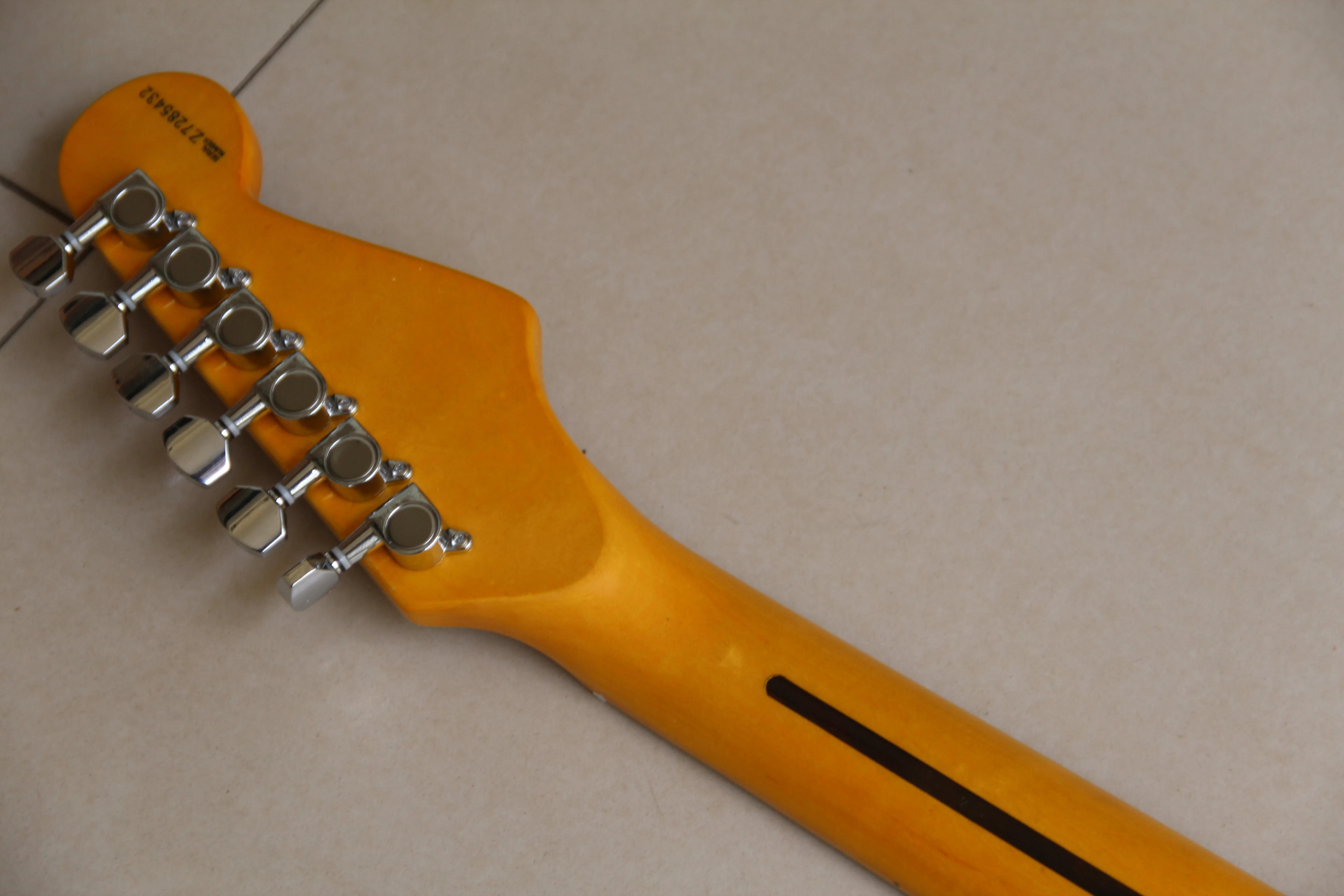 Оптовая продажа гитары из Китая новая леворукая STR электрическая гитара в черном