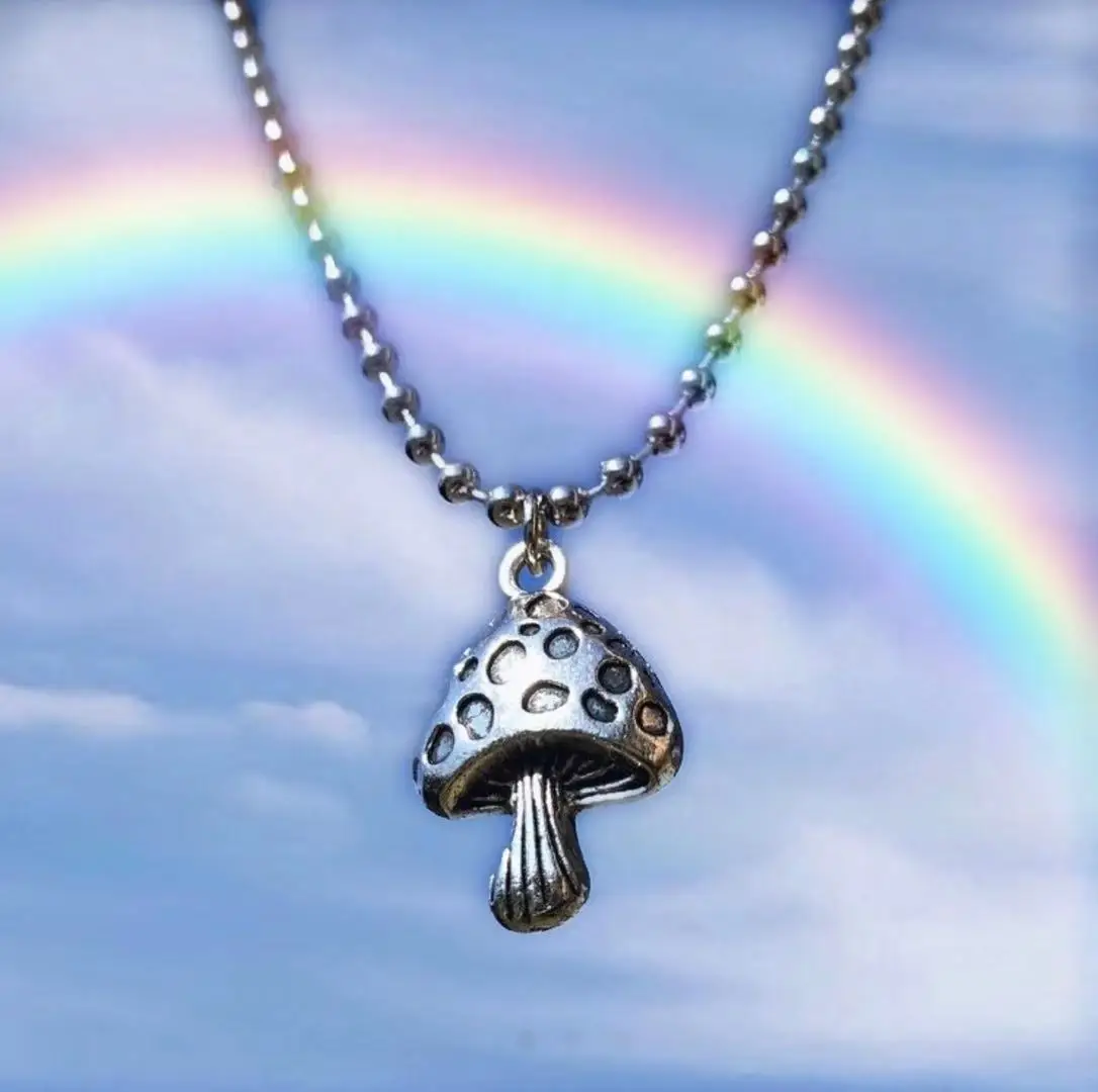 

Vintage Punk Fashion Harajuku Mushroom Metal Pendant Necklaces For Women Men Plant Cool Choker Statement Gift Party Jewelry