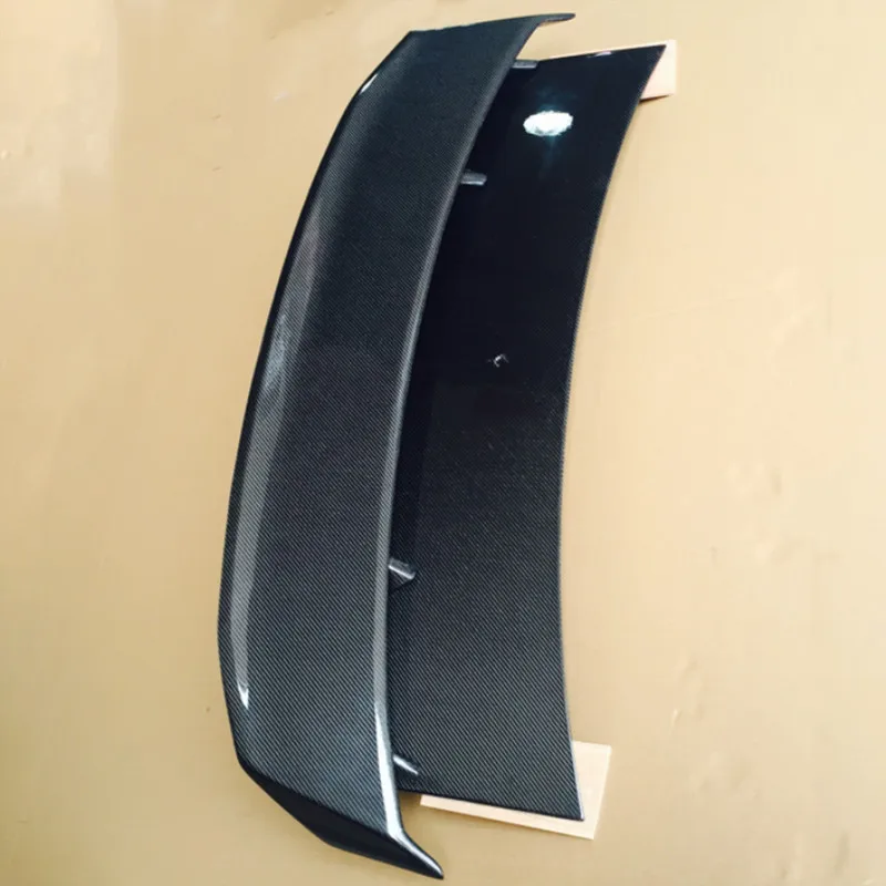 Стильный спойлер для изготовления автомобильных изделий из углеродного сплава