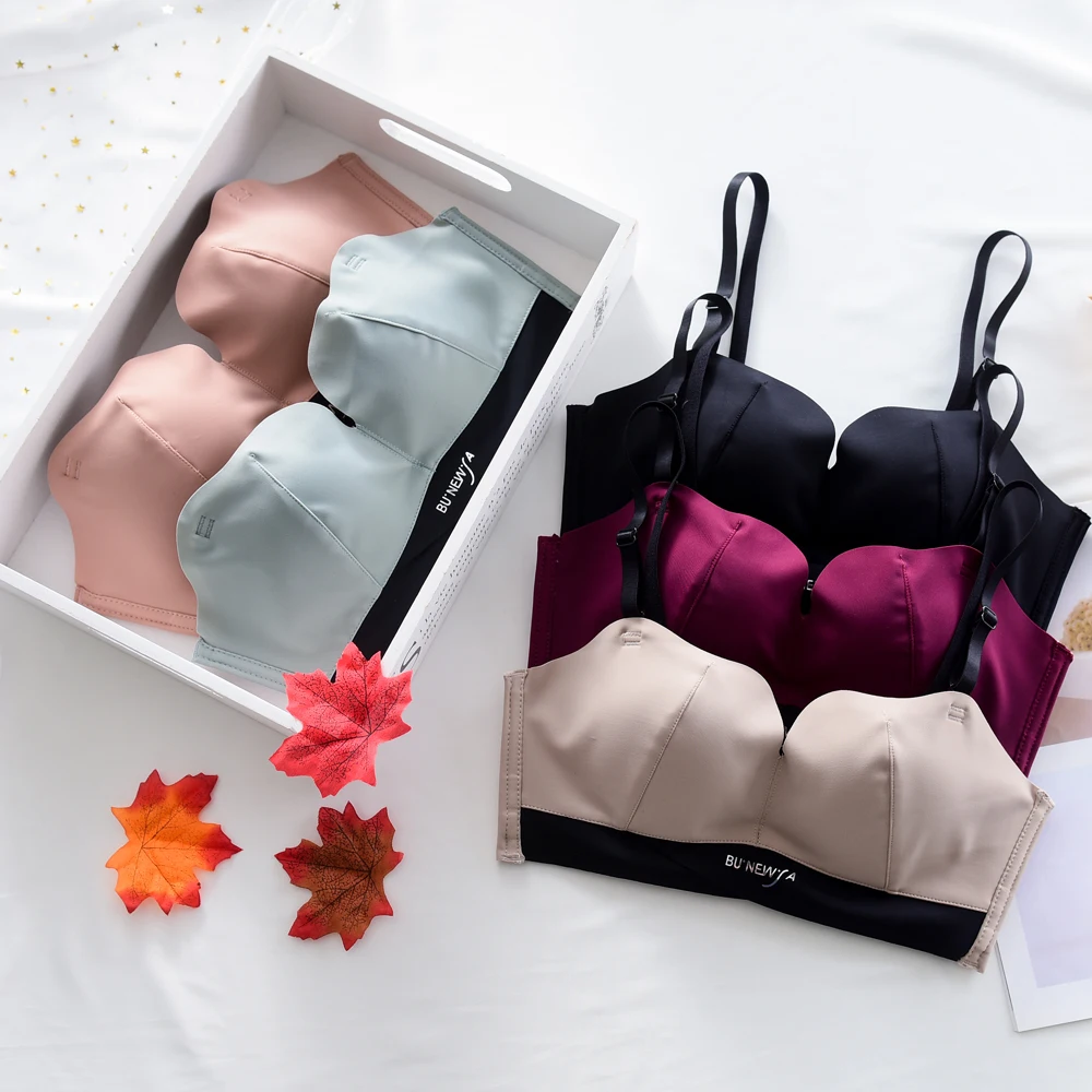 Женский комплект с бюстгальтером и трусиками Привлекательные Цветные