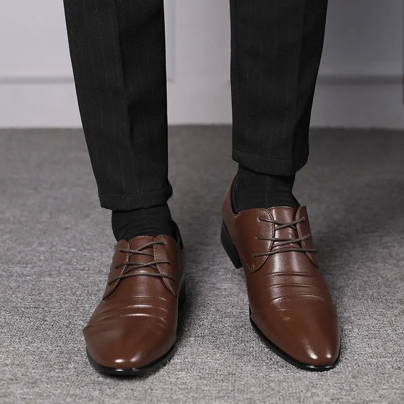 

2021 Spring Autumn New European Style Retro Men's Dress Shoes Pointed Toe Slip-on Casual Loafers Comfortable for Wedding
