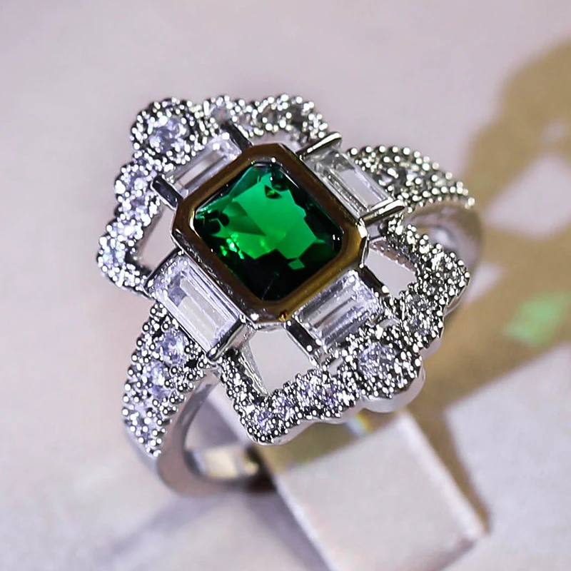 

Luxury Green Zircon Engagement Ring Vintage Silver Color Crown Filled Wedding Rings For Women Fashion Jewelry Gift A4M226