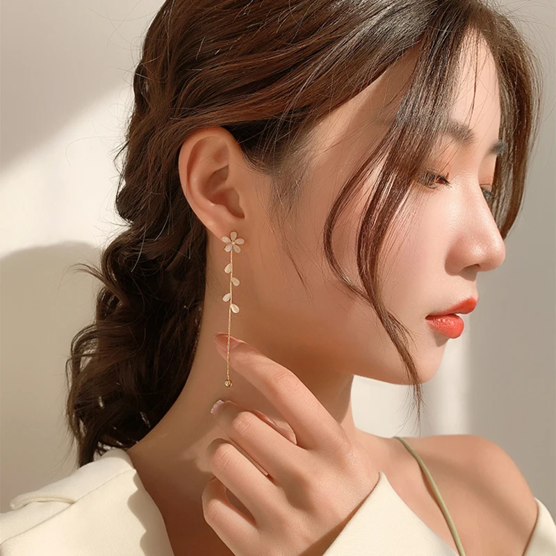 S925 игла корейская мода темперамент проложить опал в форме цветка с длинной