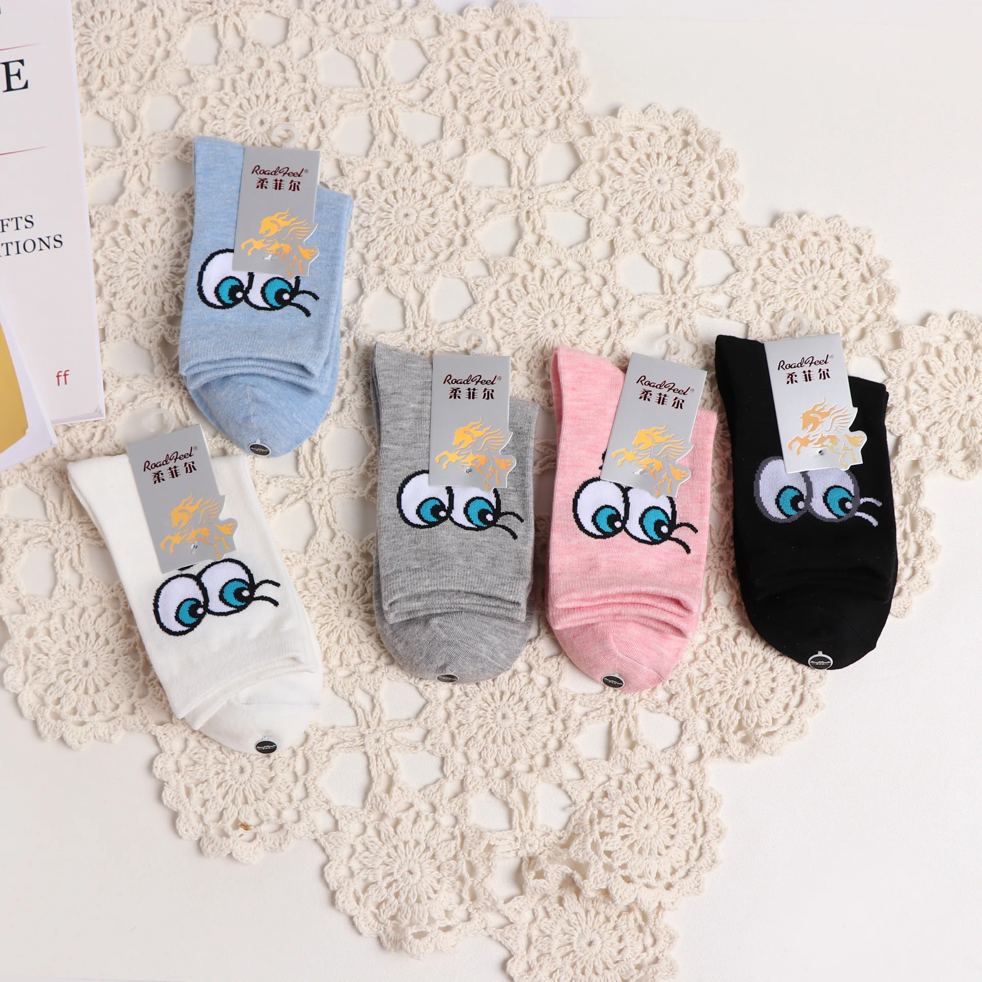 

Autumn Winter New Style Lovely Cotton Personality Big Eyes Cartoon Harajuku Cute Patterend Ankle Socks Women Funny Socks