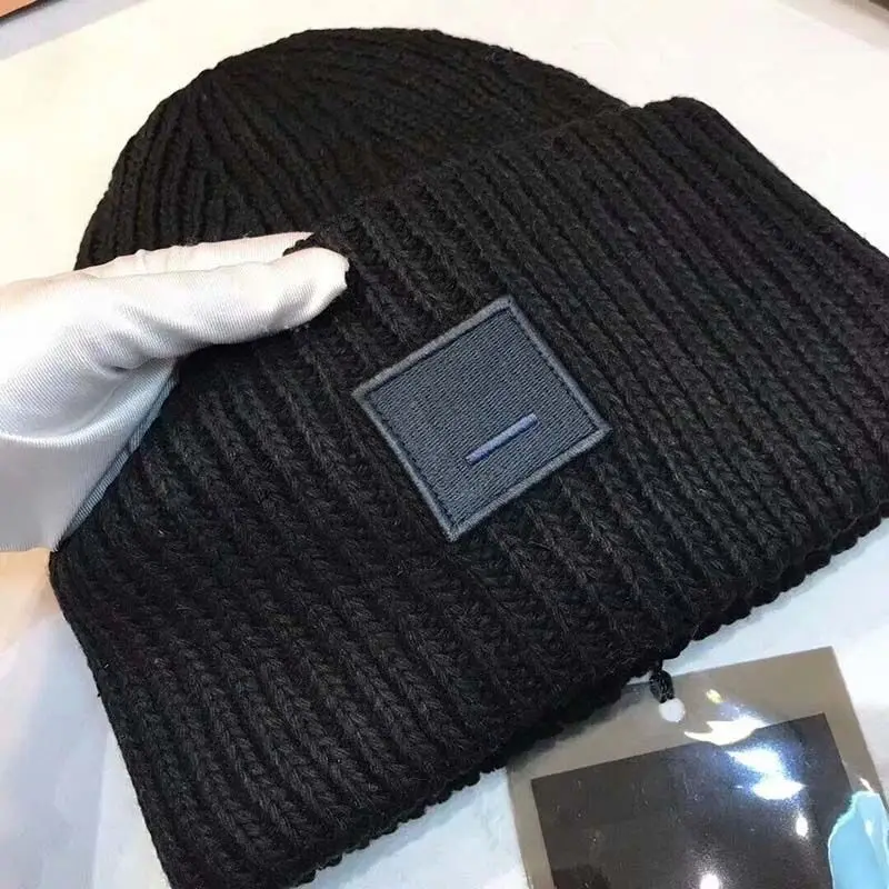 

Wool Blended Knitting Smiling Face Hat Warm Winter Hats for Women Couple Models Lady Thread Knitted Beanie Hat Gorras Hombre