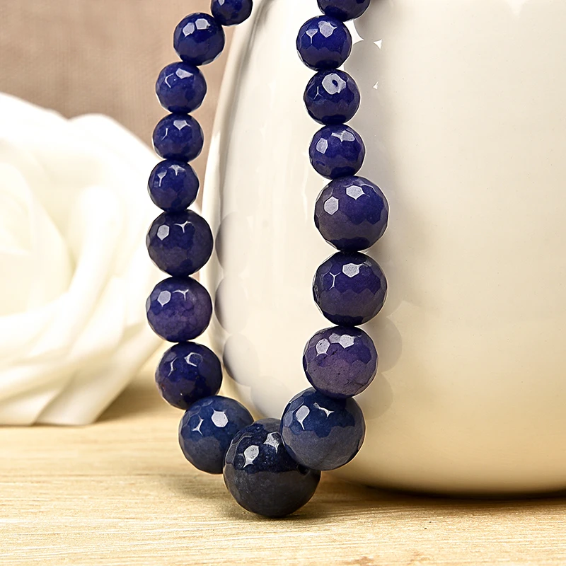

Blue Chalcedony Gem light grey round bead tower 6-14mm bead jewelry necklace noble and elegant women's Necklace