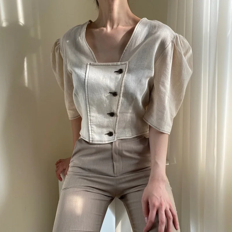 

KUSAHIKI Chic Puff Sleeve Woman Blouse Korean Short Doll Shirt 2021 Spring Summer Single Breasted Blusas Mujer De Moda 6G713