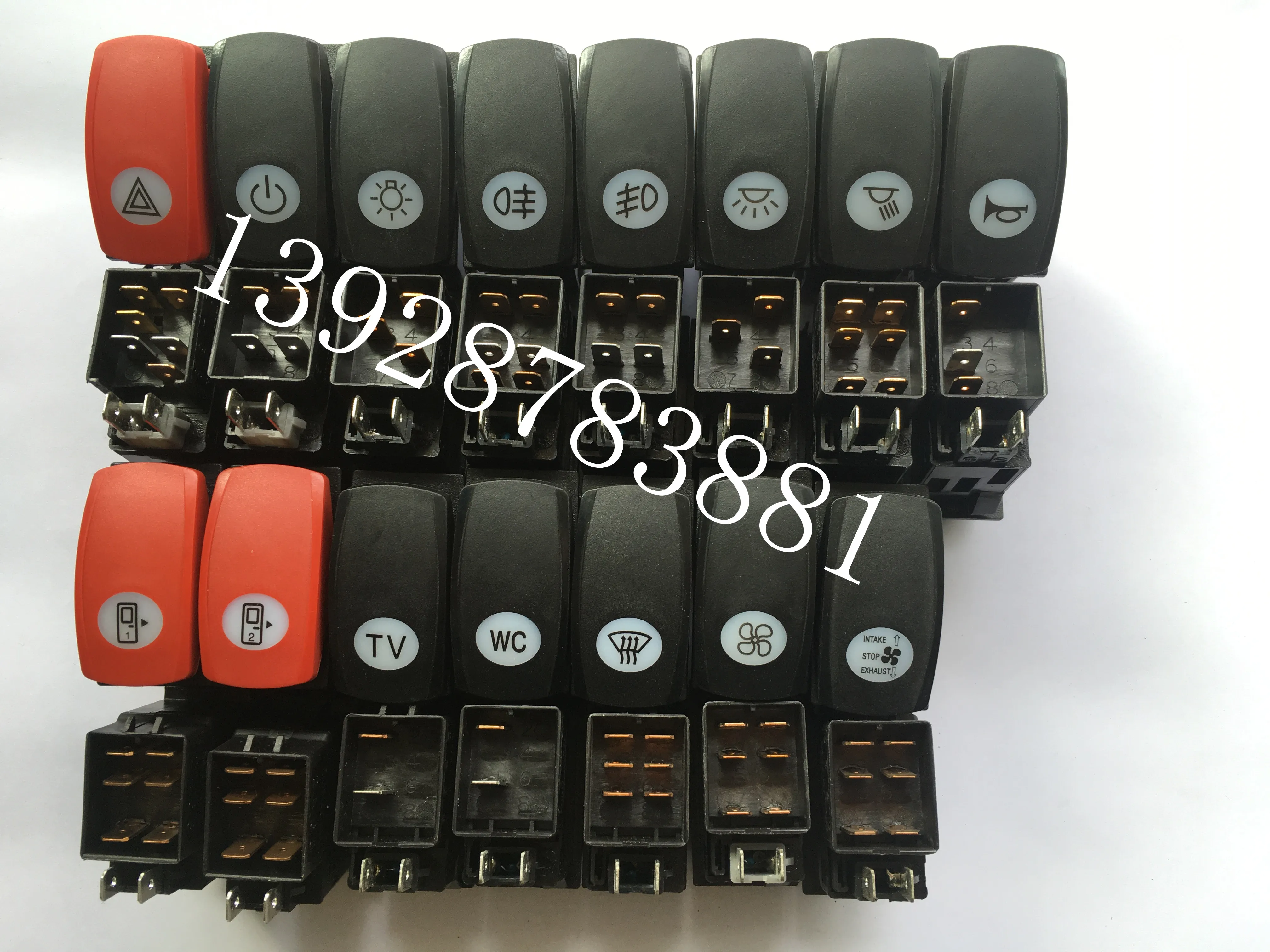 1 шт. Yutong автобус Тур автобус zk6122/6120 наклонная пластина переключатель передней и средней двери вытяжной вентилятор