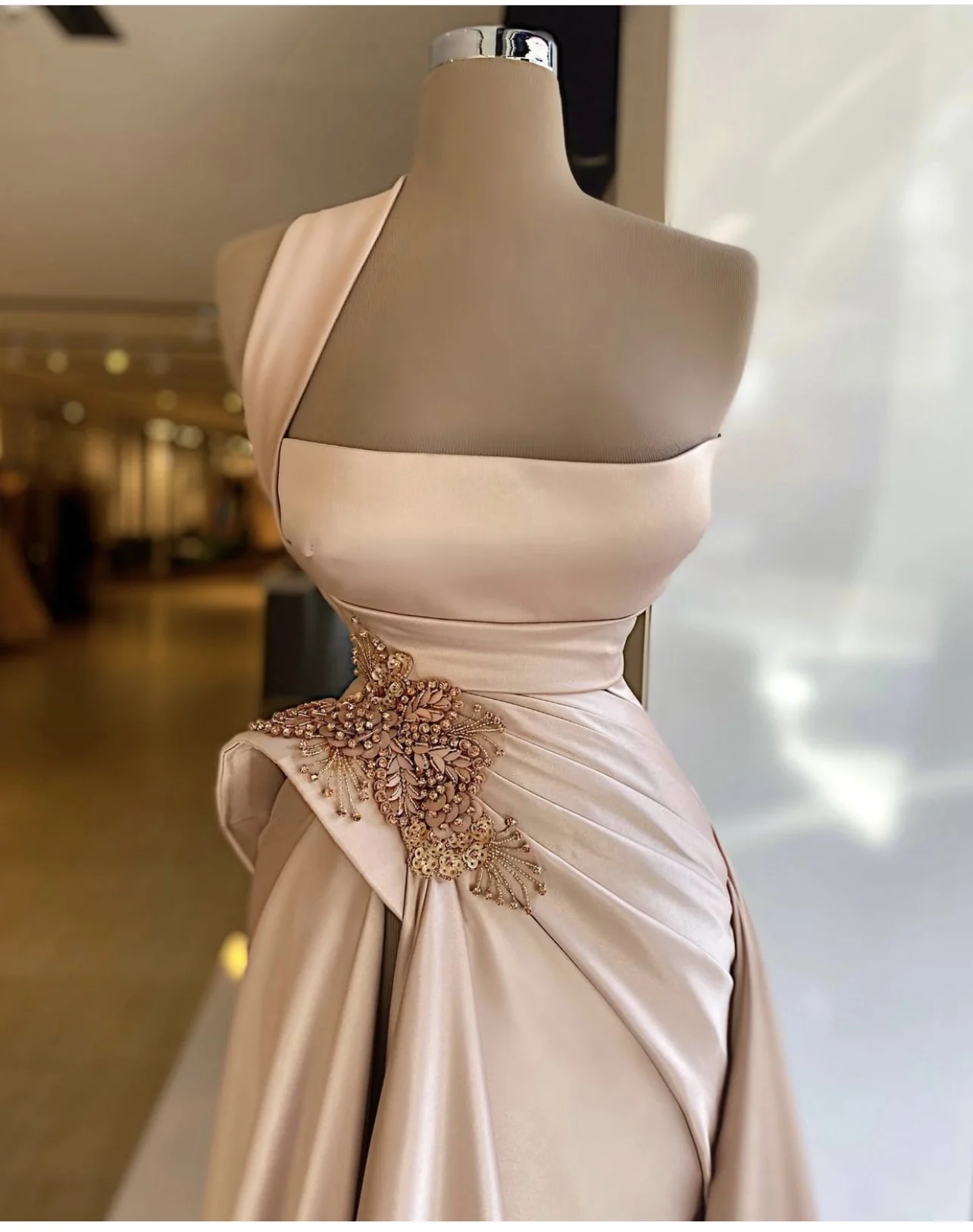 

YILIBER Evening dresses 2021 vintage vlack pearls long sleeves evening gowns beading prom dresses for women short dresses