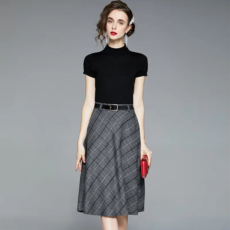 

Hepburn Elegant Outfit 2021 Stand Short Sleeve Black Knitwear Top+Plaid High Waist Skirt Fashion 2-Piece Set Spring/Summer
