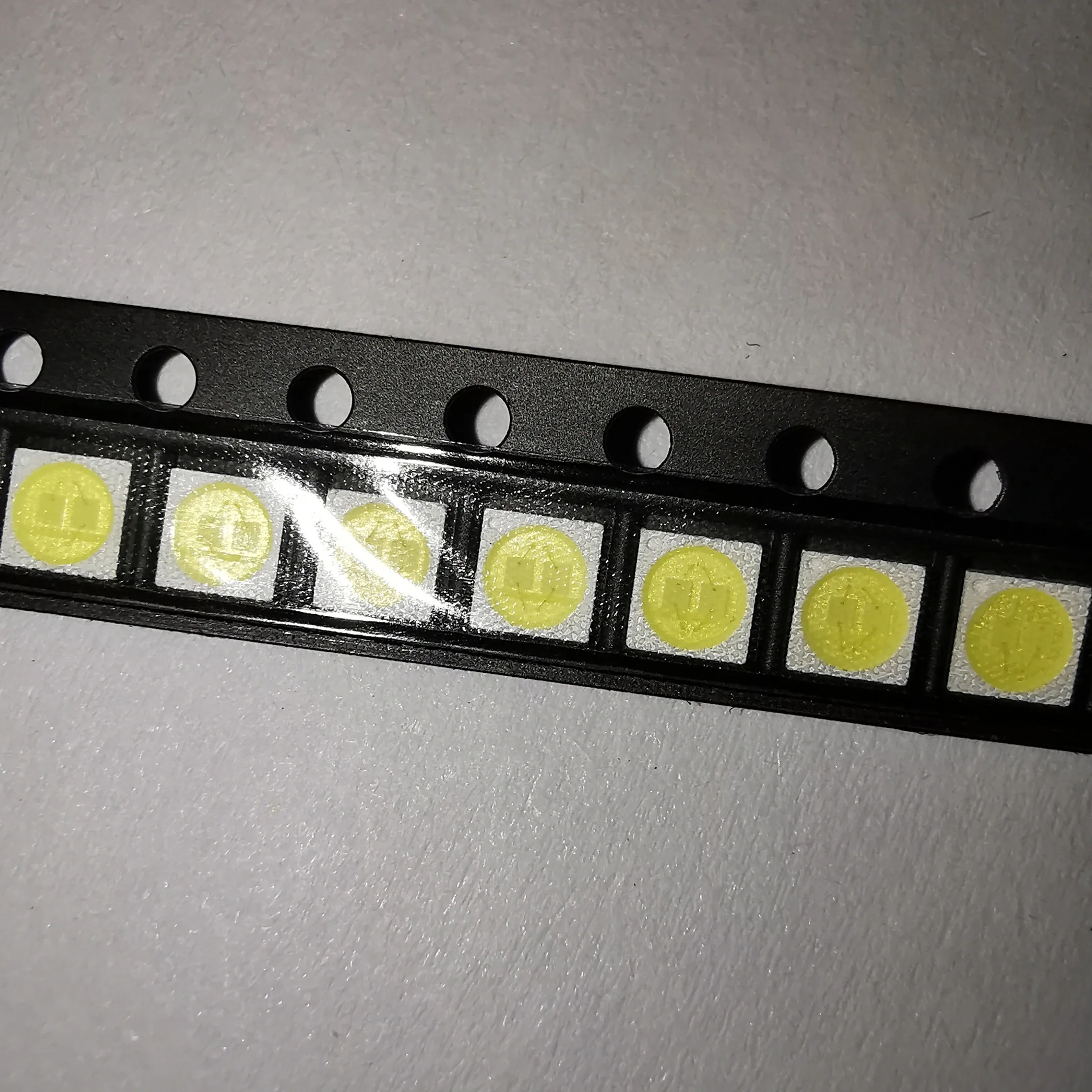 100pcs EVERLIGHT Lextar AOT LED Backlight High Power 2W 3030 3V-3.6v Cool white 240 LM TV Application smd led diode | Лампы и