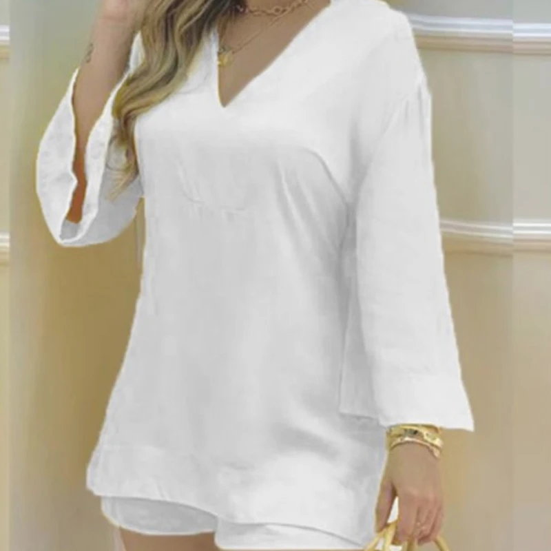 

2021 Summer Two Piece Women's Set V-neck Flare Long Sleeve Top Shorts Female Sets Loose Casual Fashion Streetwear Ladies Suits