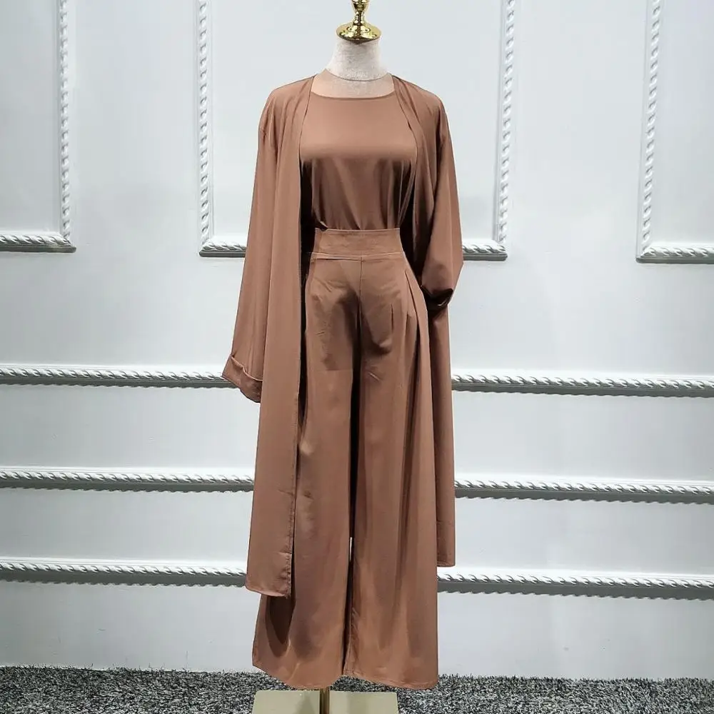 Комплект одежды из 3 предметов для мусульманских женщин осень 2020 однотонный