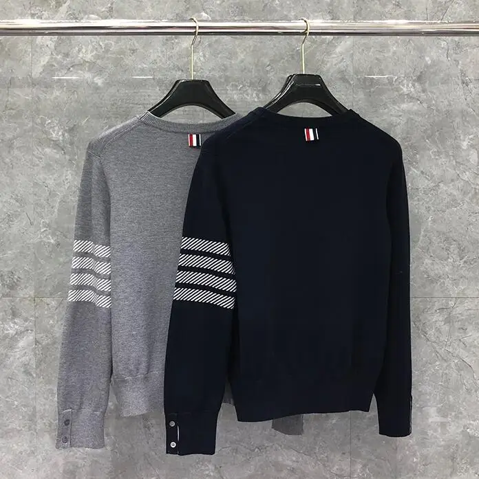 

TB 2021 Fashion THOM Brand Sweaters Men Women Slim O-Neck Pullovers Clothing Striped Wool Dolphin Pattern Winter Casual Coat