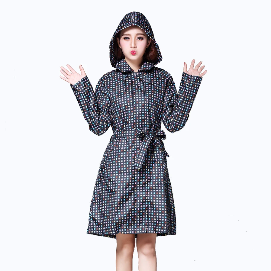 Хорошее качество складной 100% водонепроницаемый блестящий полиэстер с капюшоном