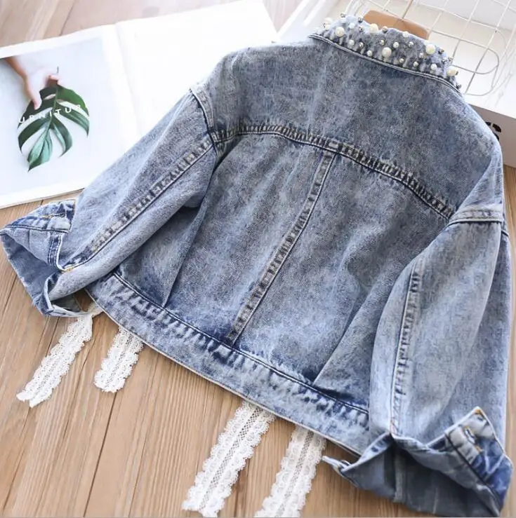 Милые джинсовые куртки с кружевной лентой и жемчугом для девочек сезон осень
