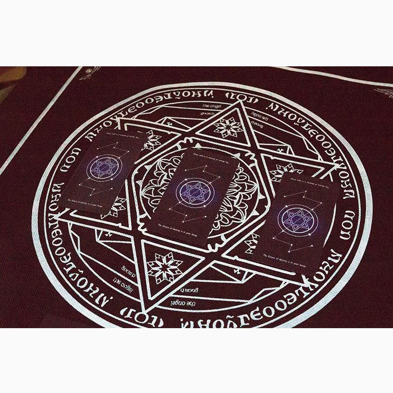 Скатерть Таро 50*50 см нетканых материалов красивый узор настольная игра карты