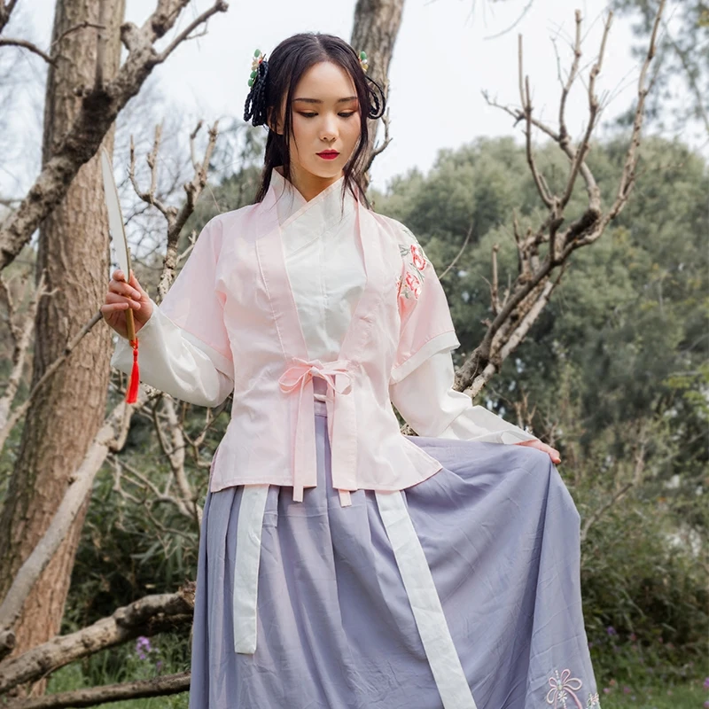 Традиционный костюм древней династии женский хороший китайский стиль