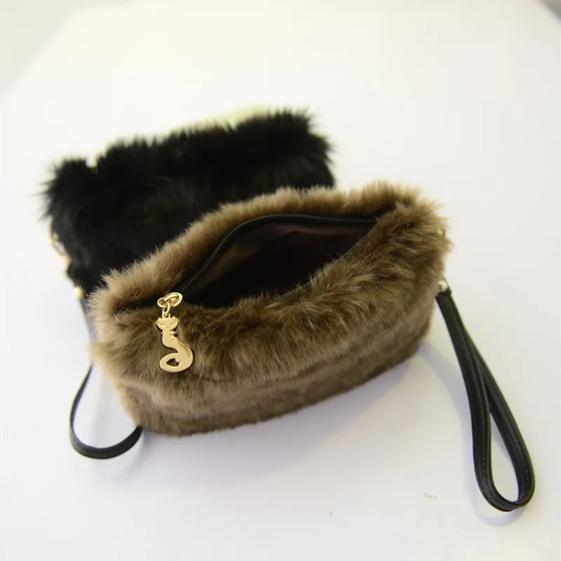 

Hot Sale Mini Handbag Women 2020 Winter Plush Fashion Dinner Bag Purse Small Party Fur Bag Solid Color Korean Hand Bag Wallet