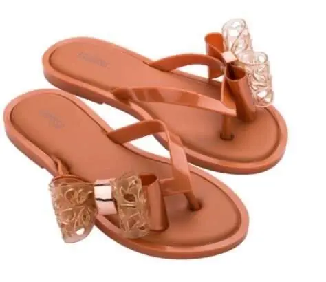 Новинка 2021 года Стильные женские тапочки с бантиком Модная пляжная обувь для