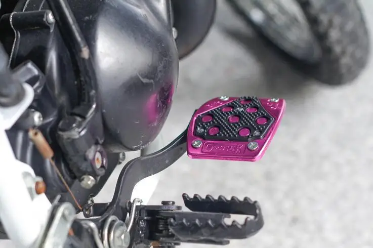 Мотоцикл части Универсальный мотоцикл после педалей лодыжки подходит для