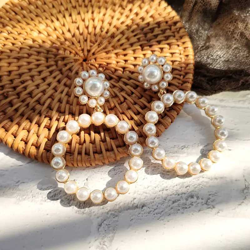 

Flatfoosie New Elegant Simulated Pearl Hoop Earrings For Women Circle Handmade Beaded Crystal Statement Earrings Fashion Jewelry