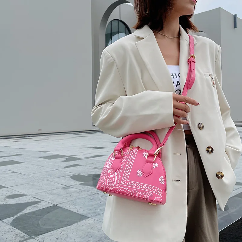 

Vintage Designer Cashew Flower Printing Bandana Purse Female Shell Hand Bags Hobo Ladies Luxury Handbags for Women Small PU Tote