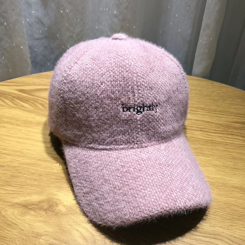 

2021 Korean Style Women Rabbit Fur Embroidery Baseball Caps Casual Street Style Urban Play Outdoor Fashion Autumn Winter Caps