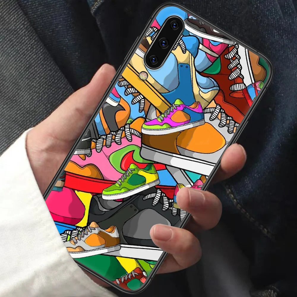 

Luxury Brand Sneakers Shoe Box Phone Case For Samsung Galaxy A10 A20 A30 E A40 A50 A51 A70 A71 A J 5 6 7 8 2016 2017 2018 black